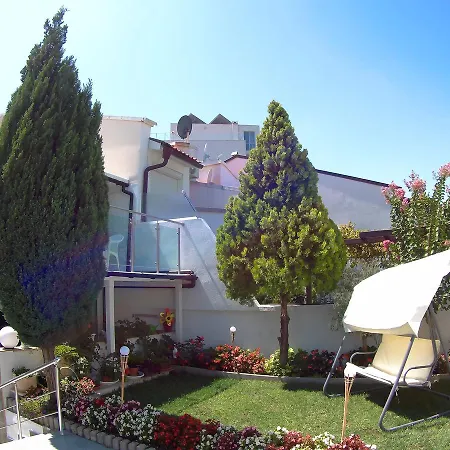 Beach House In Sineva